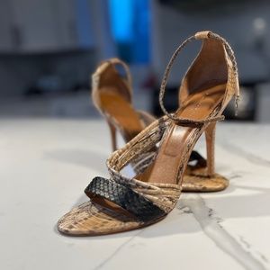 Sandals for Work & Play😎